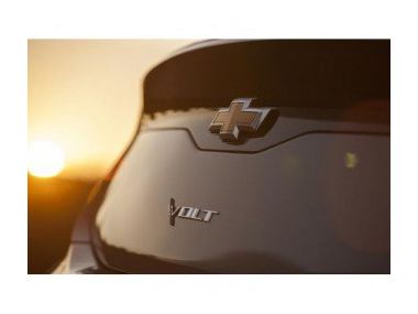 Новий гібрид Chevrolet Volt 2015