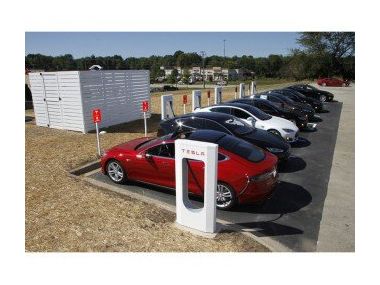 У скільки Tesla обходиться їх безкоштовна зарядка?