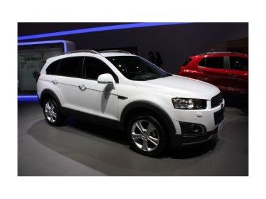 Оновлений кросовер Chevrolet Captiva 2014