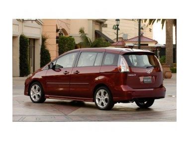 Мінівени Mazda5 мають проблеми в паливному насосі