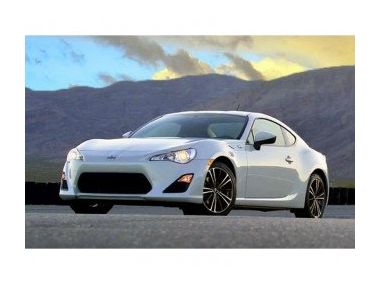 Road & Track тестируют шины для Scion FR-S