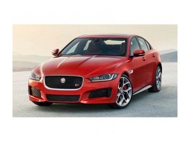 Новий Jaguar XE конкурент серед компактних седанів