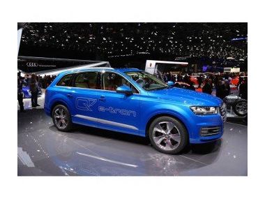 Новий дизель-електричний Audi Q7 e-tron