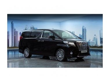Новий мінівен Toyota Alphard 2015