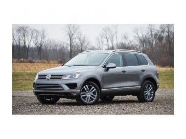 Оновлений Volkswagen Touareg 2015