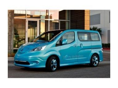 Огляд Nissan E-NV200. Електрофургон для міста.