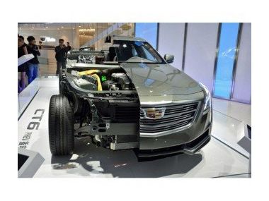 До випуску готується гібридний Cadillac CT6 2016