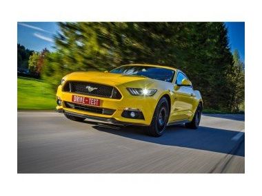 Тестуємо купе і кабріолет Ford Mustang 2015