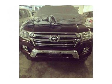 Перші фото фейсліфтінга Toyota Land Cruiser 200 2016