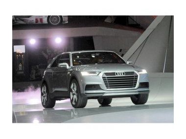 Audi Q6 кидає виклик Tesla Model X