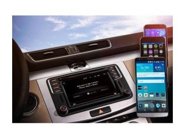 Система Android Auto і Apple CarPlay на автомобілях