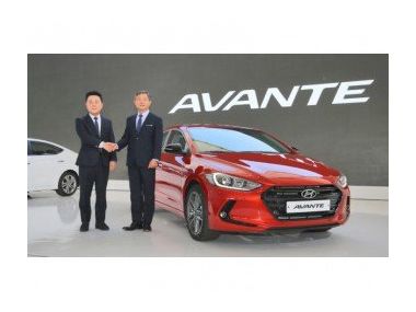 У Кореї показали нові Hyundai Elantra 2016
