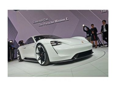 Концепт Porsche Mission E. Дебют у Франкфурті