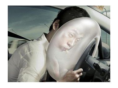 NHTSA призвала замінити більше подушок безпеки Takata