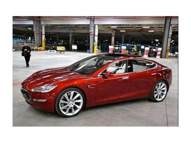Tesla Model 3 надійде в продаж вже в 2017!