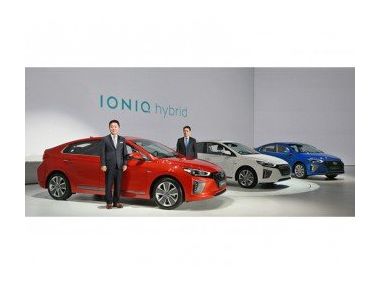 Трійка електромоделей Hyundai Ioniq в Женеві