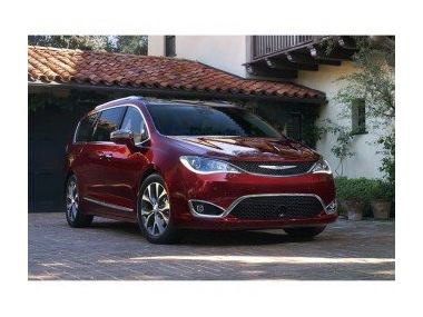 Chrysler Pacifica 2017 - новий американський мінівен