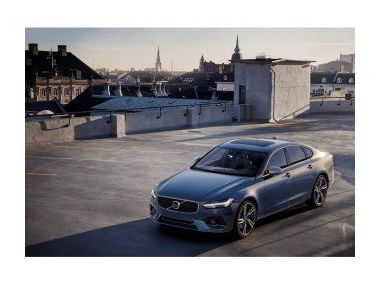 Оновлення моделей Volvo S90 і V90 - 2017