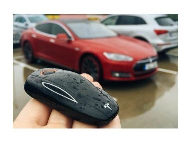 Головні проблеми Tesla - іронічне відео