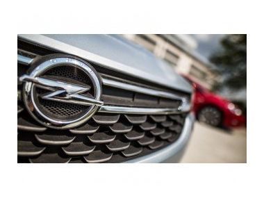 Opel звинувачують у нелегальному програмному забезпеченні