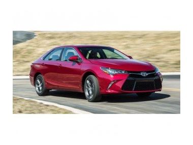 2016 Toyota Camry. Відгуки
