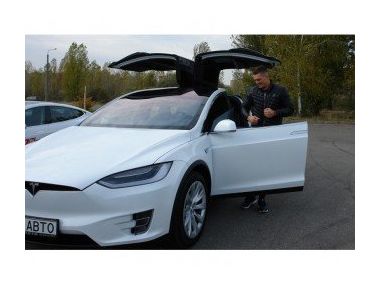 Тест-драйв Tesla Model X з Олександром Усиком!