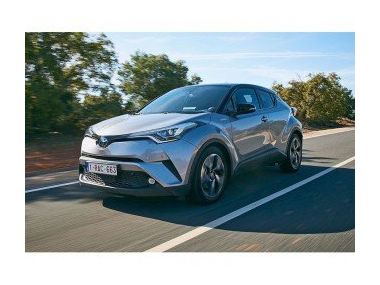 Тест-драйв Toyota C-HR. «Модний позашляховик»