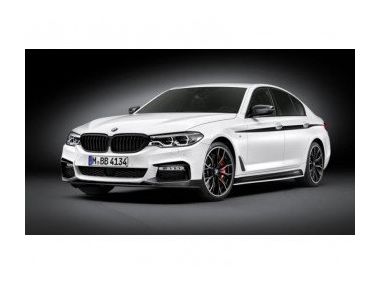 BMW представляє седан М5