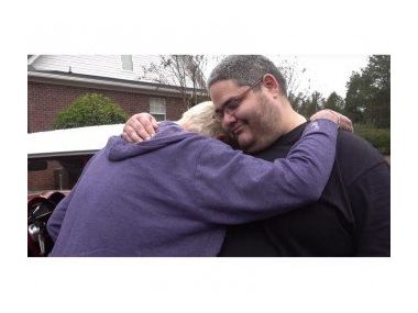 Вчимося дарувати людям щастя: Відео