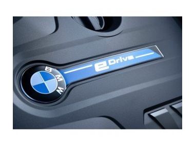 Гібридний BMW 530e iPerformance з витратою 1.9л/100 км