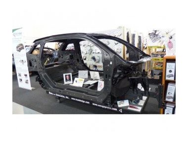 Як автомобільні компанії законно крадуть технології