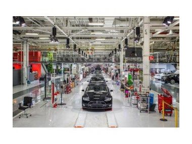 Panasonic і Tesla розширюють співпрацю