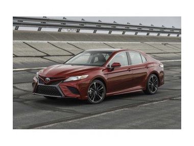 Розбираємо 8-е покоління Тойота Камрі (2018)