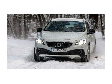 Тест-драйв Volvo V40 Cross Country.
