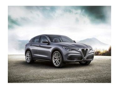 Кросовер Alfa Romeo Stelvio надійшов у продаж