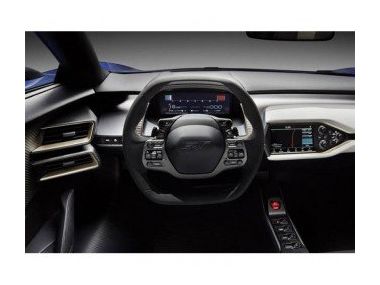 Технології цифрової панелі приладів суперкара Ford GT