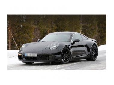 Купе Porsche 911 нового покоління виїхало на дорогу