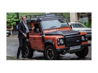 Історія з «піратським» Land Rover Defender триває