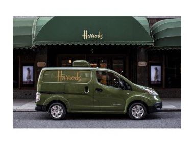 Електрофургон Nissan e-NV200 для універмагу Harrods