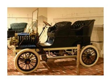 «Краса автомобіля в його колесах». Генрі Форд