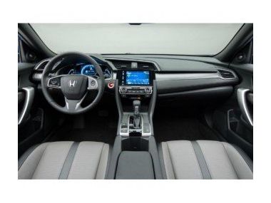 Інженери Хонда покращують дизайн інтер'єрів Civic