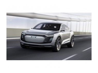 Audi E-Tron Sportback з'явиться в 2019 році