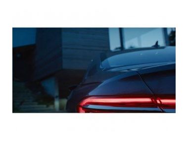 Нову Audi A8 2018 показали на відео