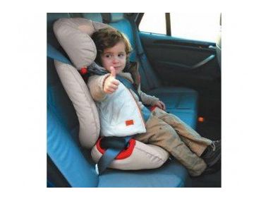 Встановлюємо дитяче автокрісло правильно