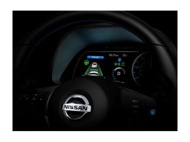 Nissan Leaf нового покоління: Фото салону