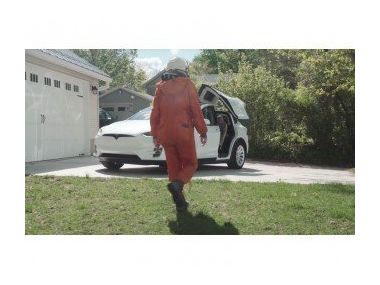 Кілька рекламних роликів про Tesla від фанатів