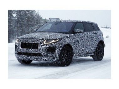 Jaguar тестує кросовер E-Pace при 40* морозі