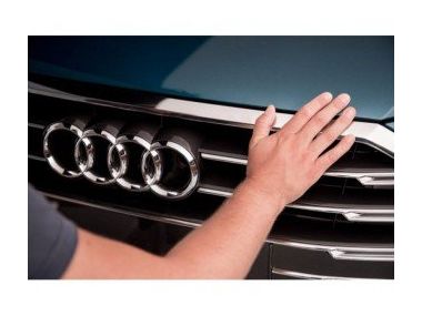 Інтригуючі фото нової Audi A8 2018