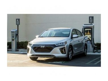Hyundai Ioniq Electric б'є всі рекорди