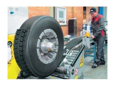 Відновлені шини: престижно і економно